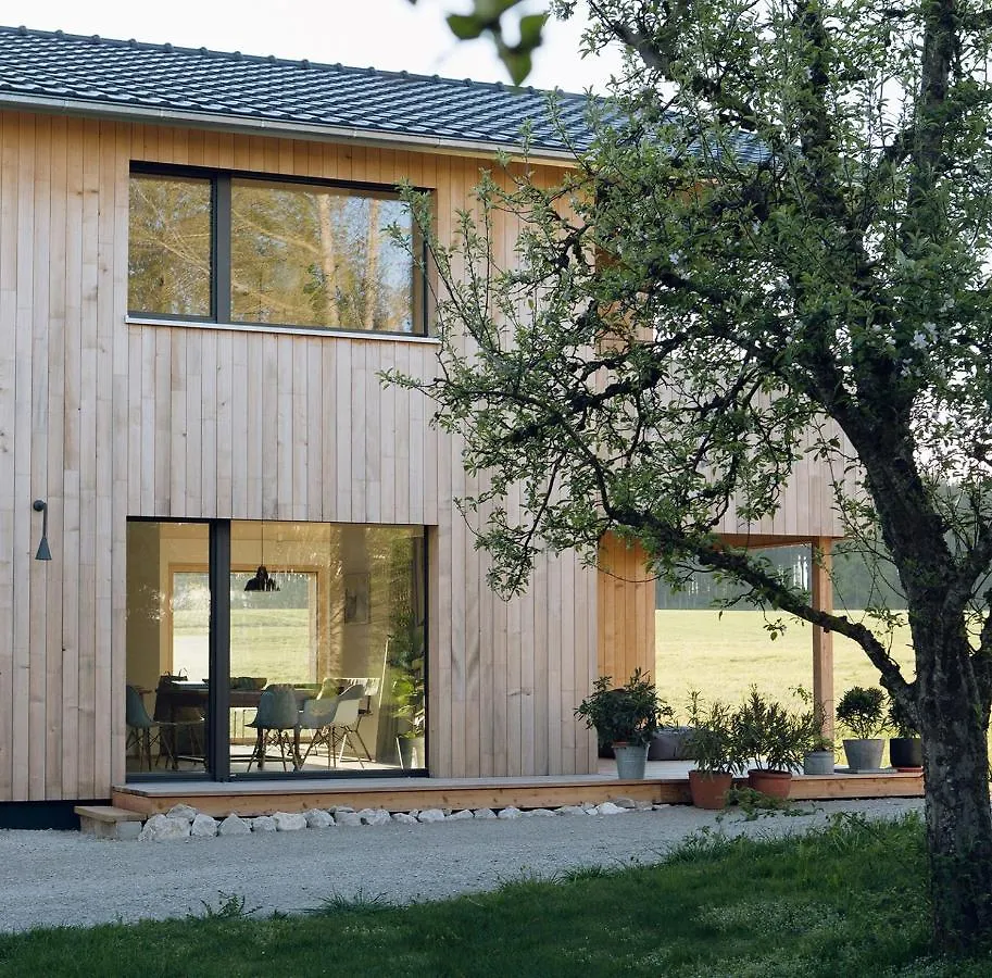 Apartment Ferienhaus Schmidhuber Chieming